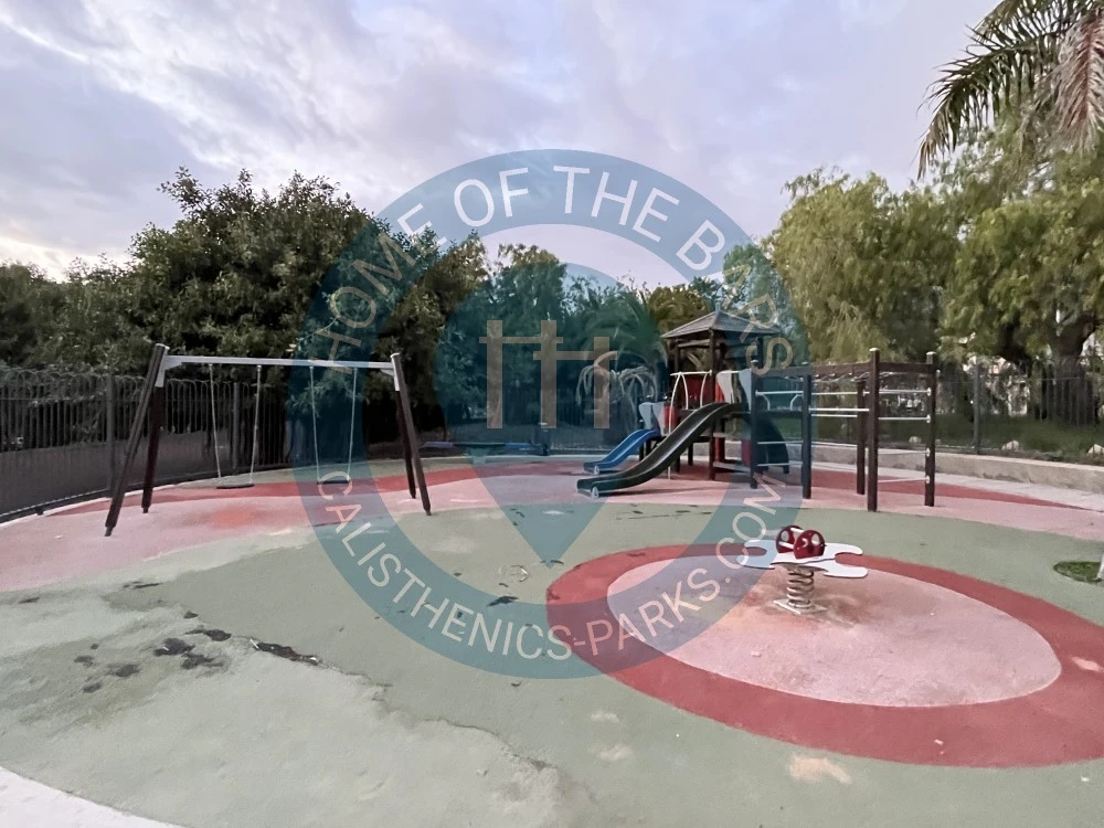 Calisthenics park in Avenida Jardines del Duque, Costa Adeje, Miraverde, Adeje, Santa Cruz de Tenerife, Canarias, 38679, España