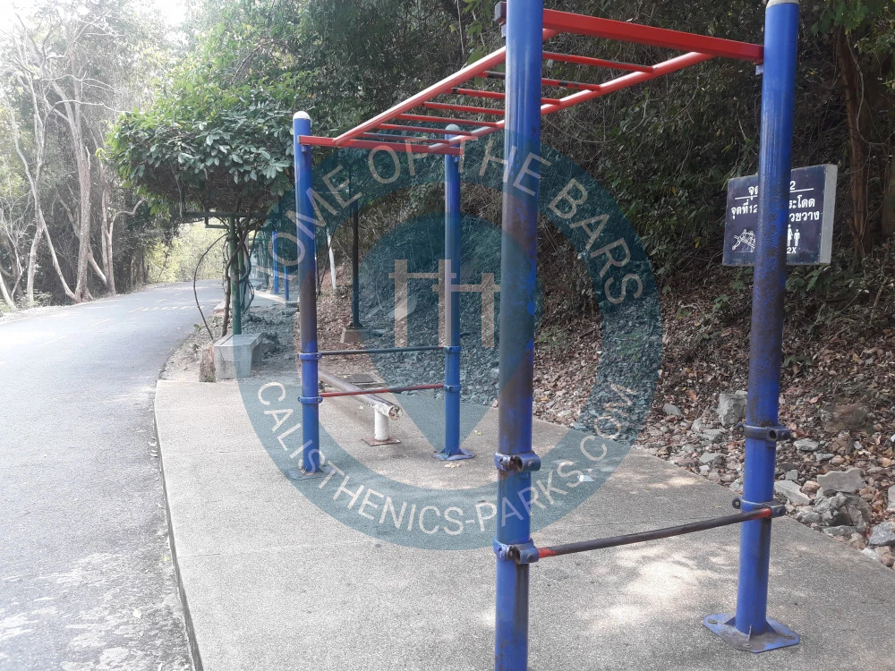 Pattaya - Outdoor exercise gym - Queen Sirikit Park - Thailand - Spot