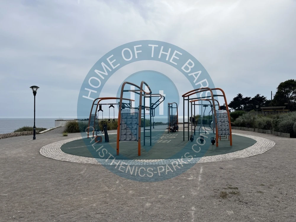 Calisthenics park in Avenida Diana Spencer, Alameda da Guia, Bairro do Rosário, Cascais, Cascais e Estoril, Cascais, Lisboa, 2750-374, Portugal