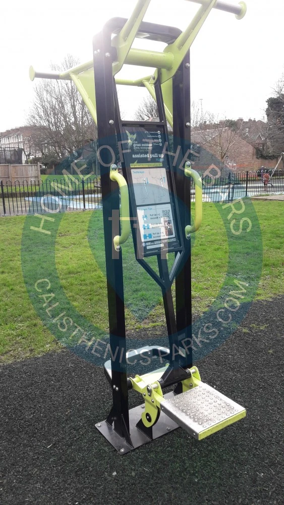 Calisthenics Facility - London - Pelican outdoor gym - United Kingdom - Spot