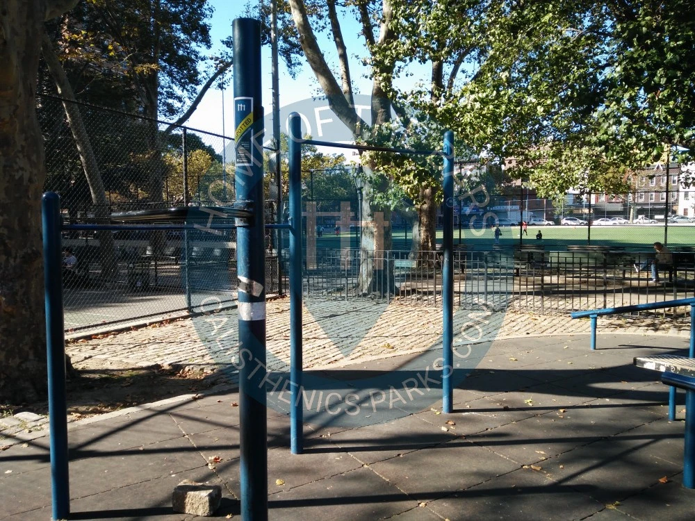 New York City - Calisthenics Gym - Sternberg Park - United States - Spot
