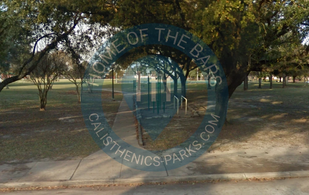 Houston - Outdoor Exercise Station - Bendwood Park - United States - Spot
