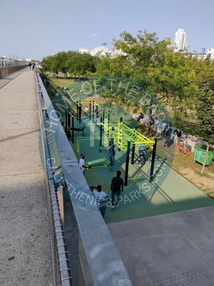 Paris - Calisthenics Park - Quartier de La Chapelle - France - Spot