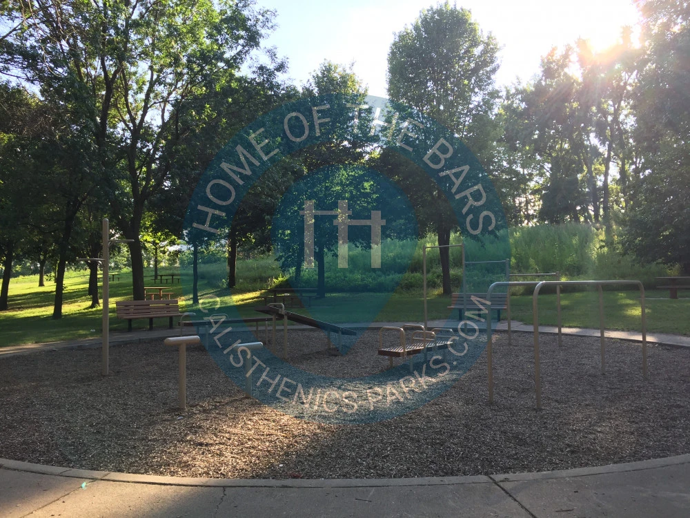 New Brighton (Minnesota) - Outdoor Exercise Park - Long Lake Regional Park - United States - Spot
