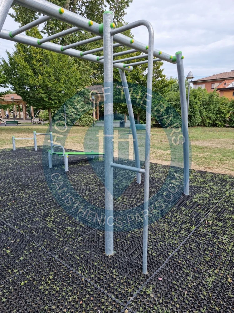 Calisthenics park in Foro Boario, Quartirolo, Carpi, Unione delle Terre d'Argine, Modena, Emilia-Romagna, Italia