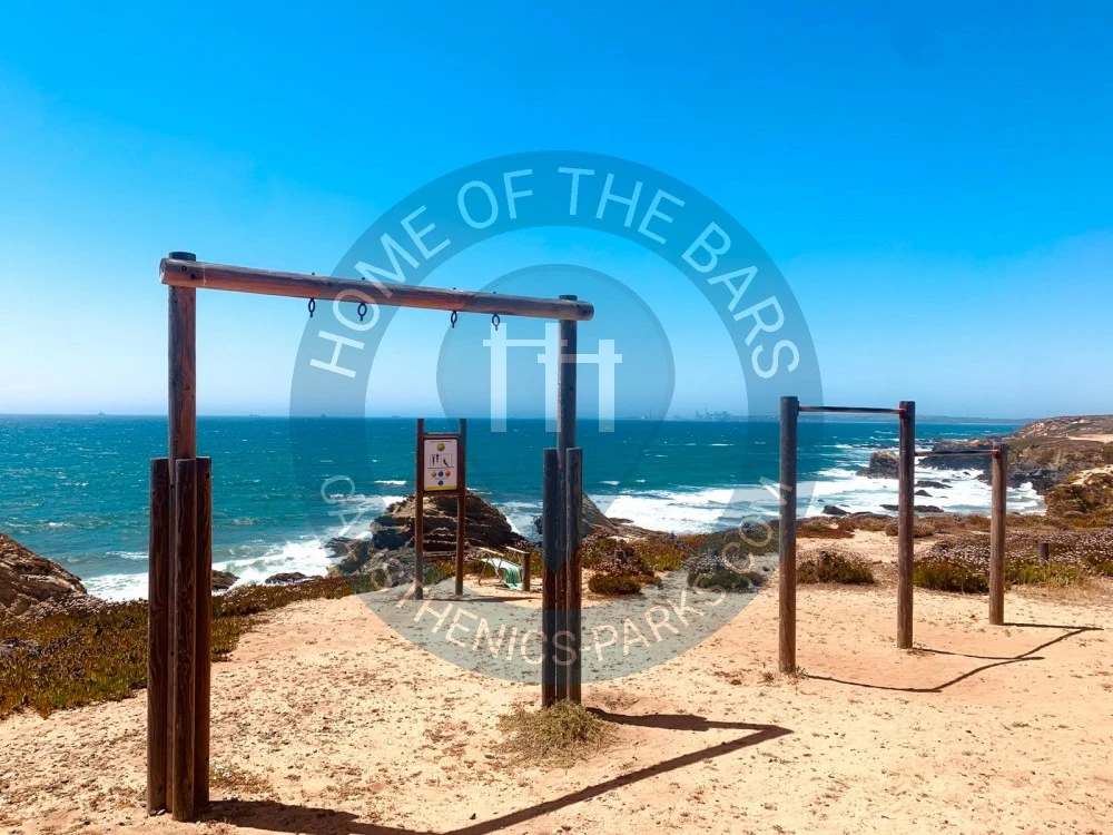 Outdoor Gym - Porto Covo - Pull up bars Porto Covo - Portugal - Spot