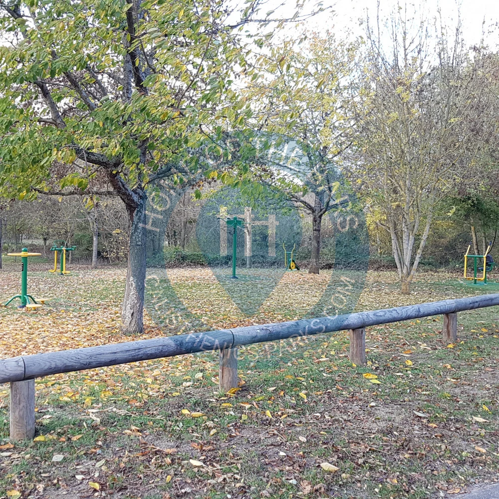 La Chaussée-Saint-Victor - Fitness Trail - La Loire - France - Spot
