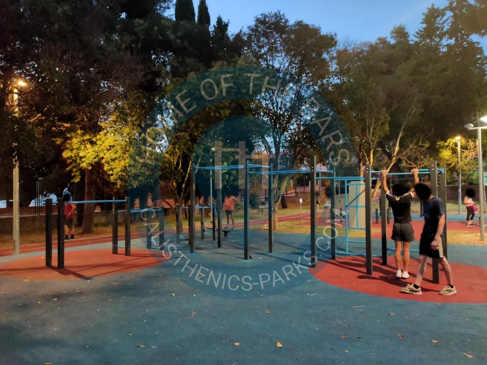 Calisthenics park in Športski centar Višnjik, Domovinskog rata, Mjesni odbor Višnjik, Zadar, Grad Zadar, Zadarska županija, 23000, Hrvatska