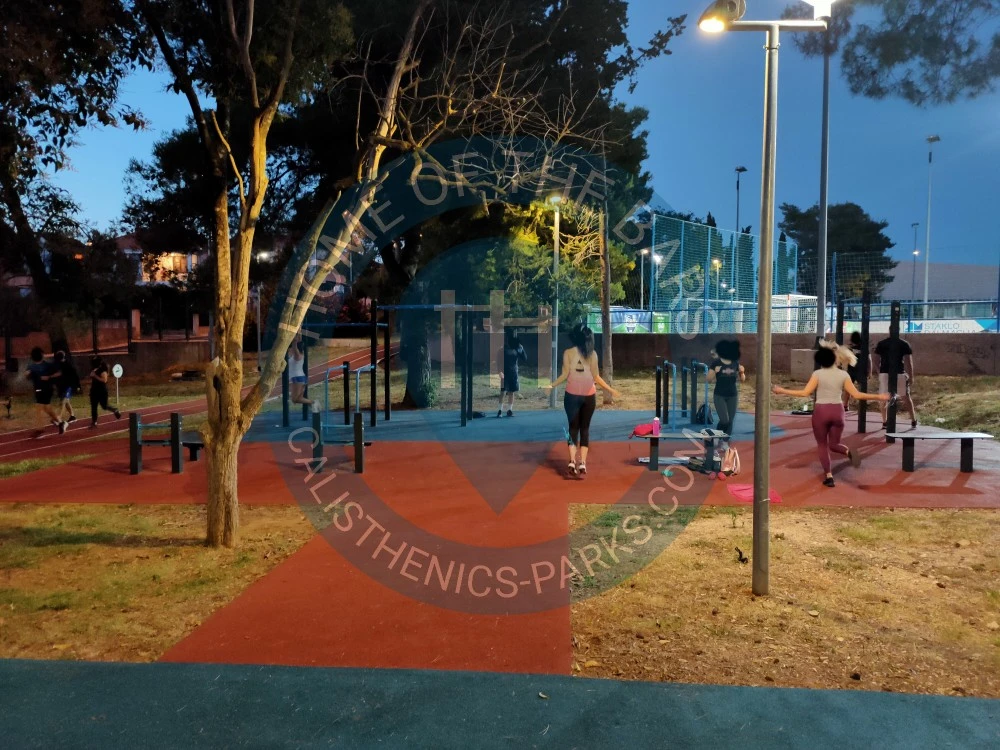 Calisthenics park in Športski centar Višnjik, Domovinskog rata, Mjesni odbor Višnjik, Zadar, Grad Zadar, Zadarska županija, 23000, Hrvatska
