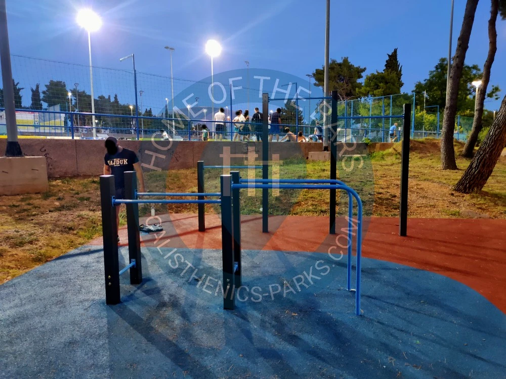 Calisthenics park in Športski centar Višnjik, Domovinskog rata, Mjesni odbor Višnjik, Zadar, Grad Zadar, Zadarska županija, 23000, Hrvatska