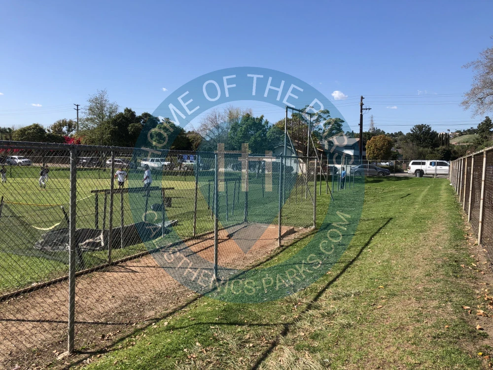 Orange County - Outdoor Exercise Gym - Cerro Villa Middle School - United States - Spot