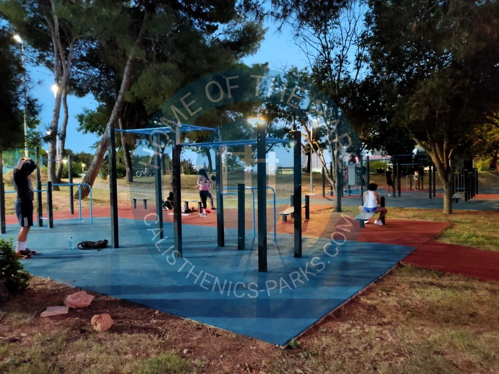 Calisthenics park in Športski centar Višnjik, Domovinskog rata, Mjesni odbor Višnjik, Zadar, Grad Zadar, Zadarska županija, 23000, Hrvatska
