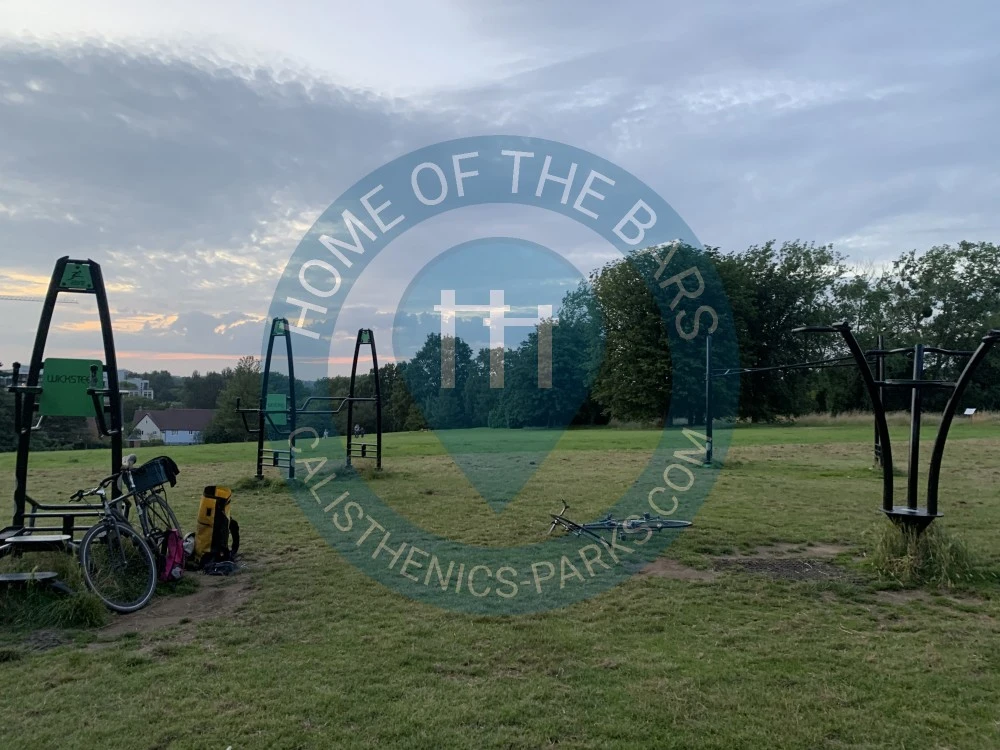 Outdoor Pull Up Bars - Harlow - Harlow outdoor gym - United Kingdom - Spot