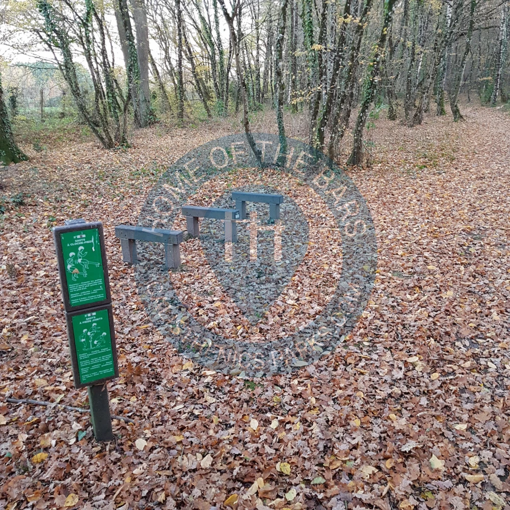Calisthenics park in Centre d'incendie et de secours de Jouy-le-Potier, Rue de Beaugency, Jouy-le-Potier, Orléans, Loiret, Centre-Val de Loire, France métropolitaine, 45370, France