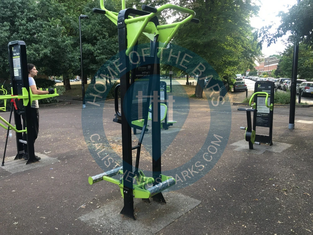 London - Outdoor Gym - Brimmington Park - United Kingdom - Spot
