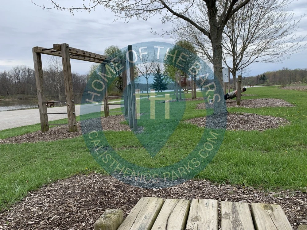 Calisthenics park in Main Pavilion, East Mennonite Road, Aurora, Portage County, Ohio, 44255, United States