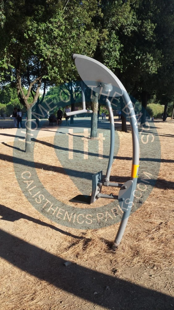 Calisthenics park in Ponte Artemisia Gentileschi Lomi, Gianicolense, Roma, Roma Capitale, Lazio, 00152, Italia