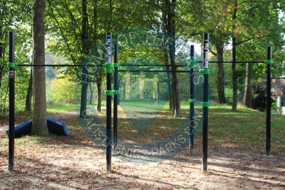 Argentré-du-Plessis - Outdoor Pull Up Bars - Ruisseau de la Maison Neuve - France - Spot