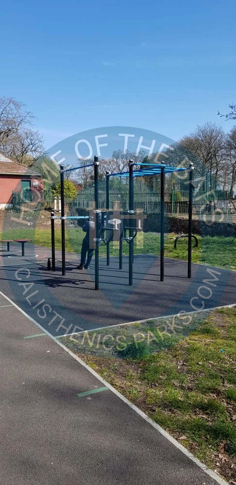 Calisthenics Stations - London - Outdoor Fitness Grangewood Park - United Kingdom - Spot