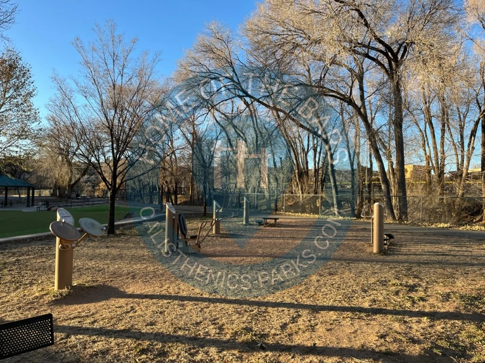 Bodyweight fitness - Santa Fe - Calisthenics workout - United States - Spot