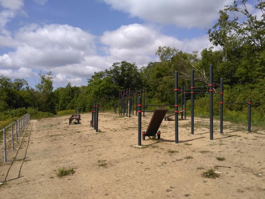 Outdoor Gym - Yuzhno-Sakhalinsk - Yuzhno-Sakhalinsk - Street Workout Park - Кофейня  Кулибин - Russia - Spot