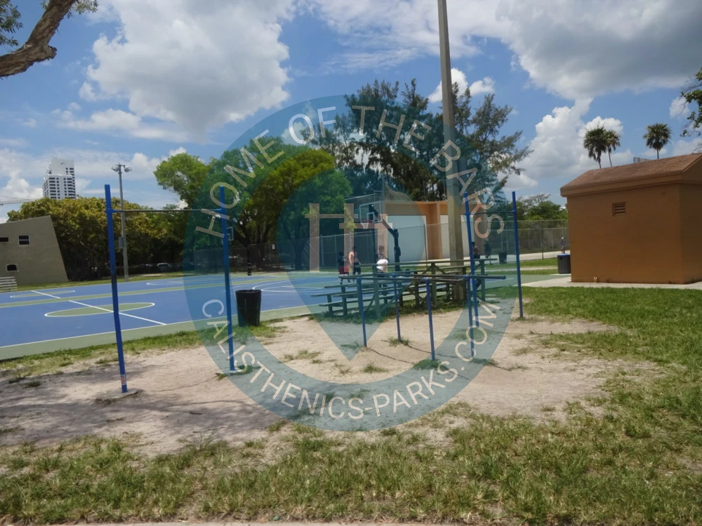 Miami Beach - Outdoor Gym - Flamingo Park - United States - Spot