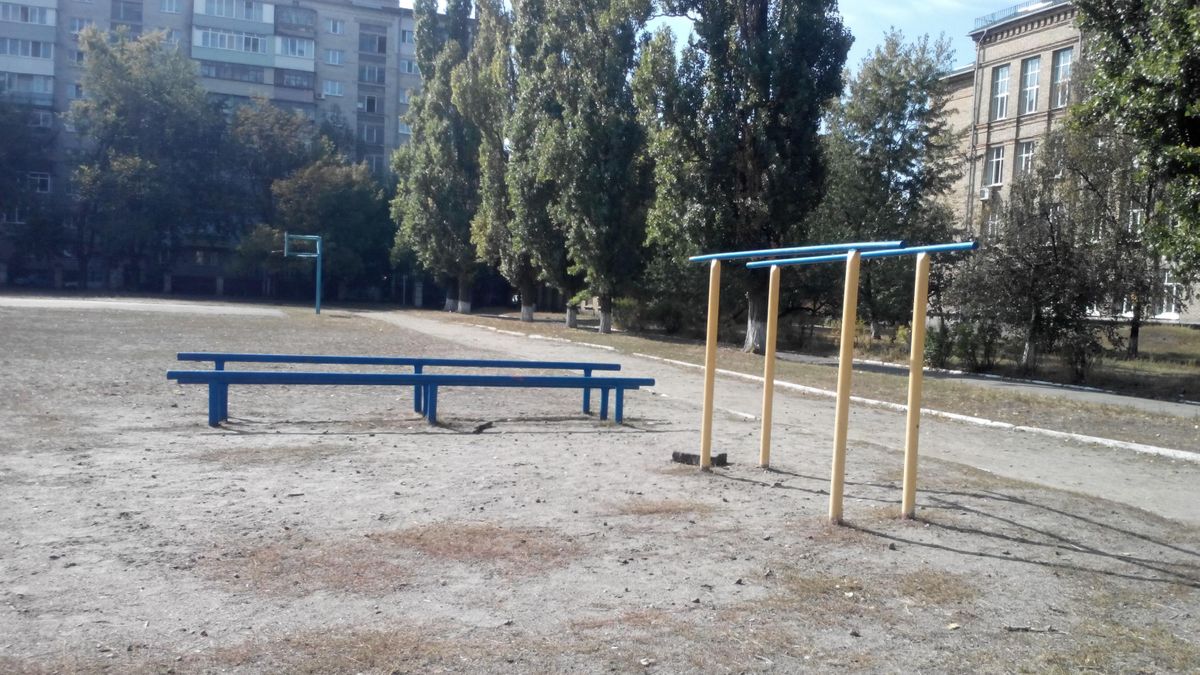 Outdoor Gym - Kyiv - Kyiv - Calisthenics Gym - Стоматология Shine - Ukraine - Spot