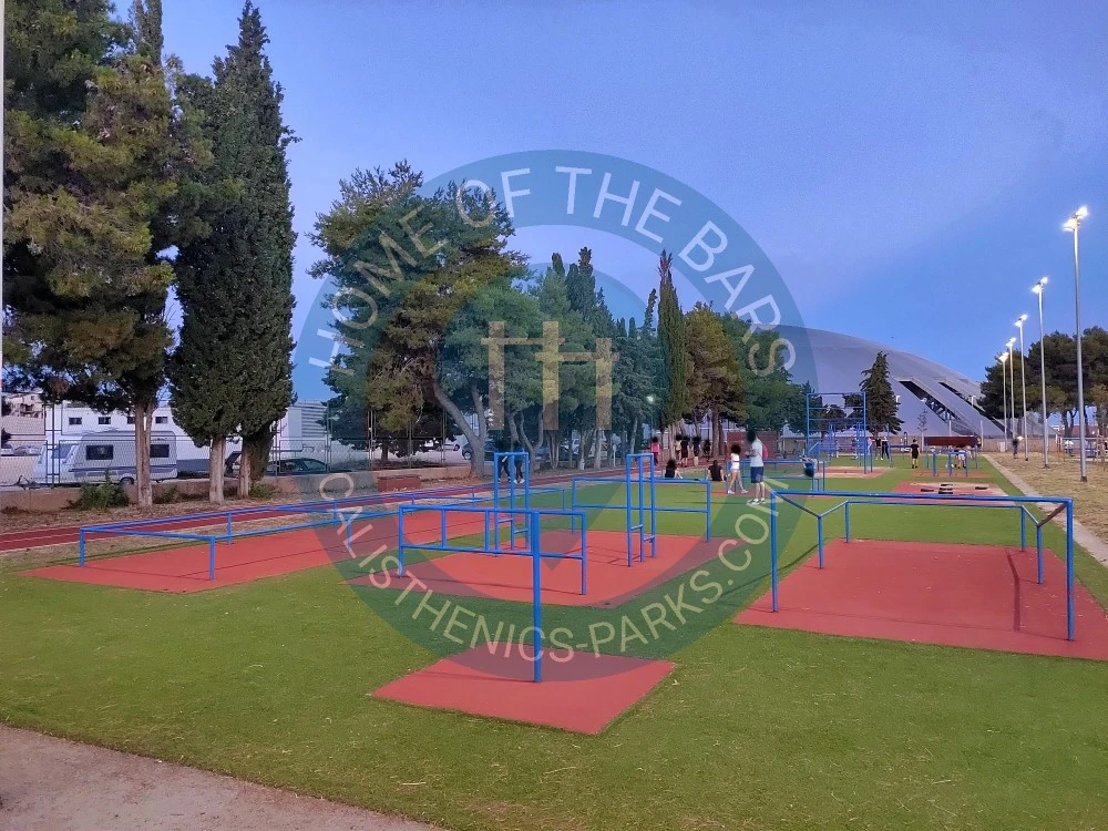 Calisthenics park in Športski centar Višnjik, Domovinskog rata, Mjesni odbor Višnjik, Zadar, Grad Zadar, Zadarska županija, 23000, Hrvatska