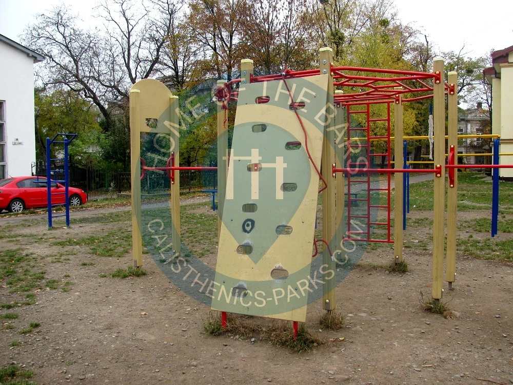 Iwano-Frankiwsk - Street Workout Park - Ukraine - Spot