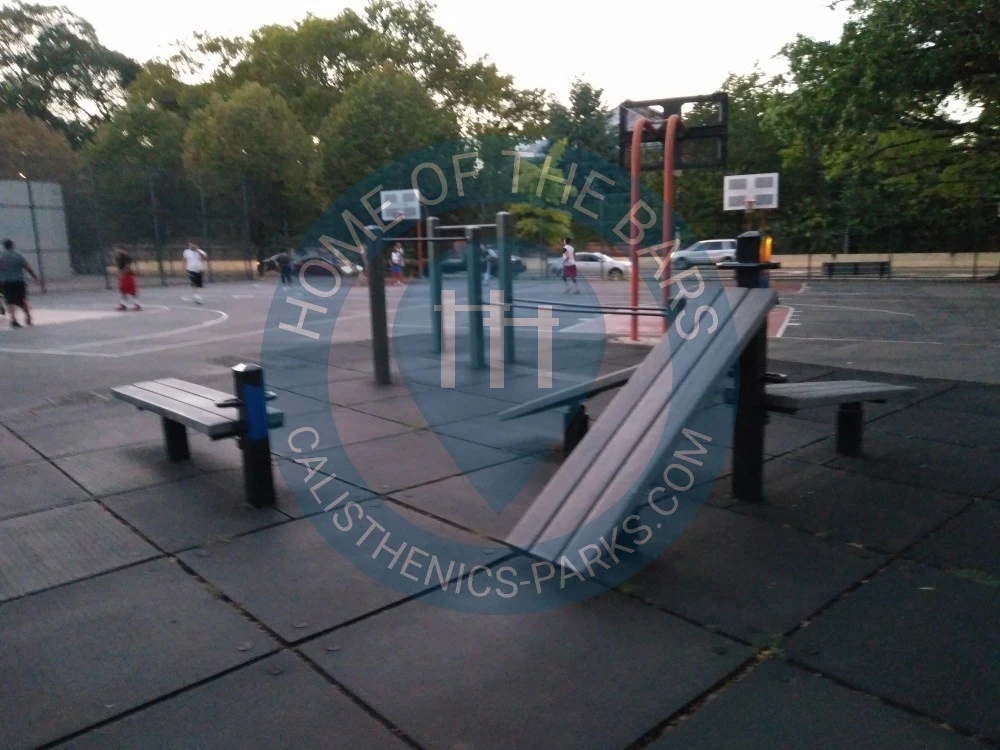 Williamsburg - Barstarzz Equipment - Steuben Playground - United States - Spot