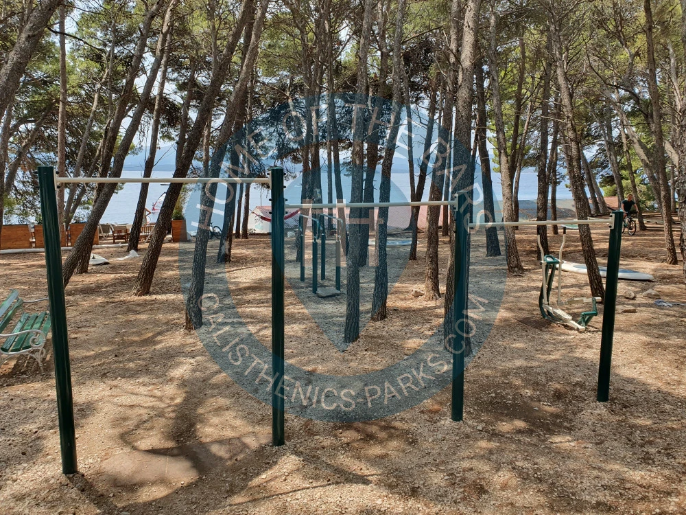 Calisthenics Facility - Outdoor Fitness Park - Outdoor Fitness Zlatni rat - countries. - Spot