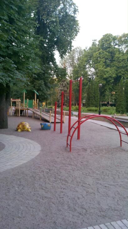 Outdoor Gym - Kyiv - Kyiv - Aire de Fitness - Млинці О'Панас - Ukraine - Spot