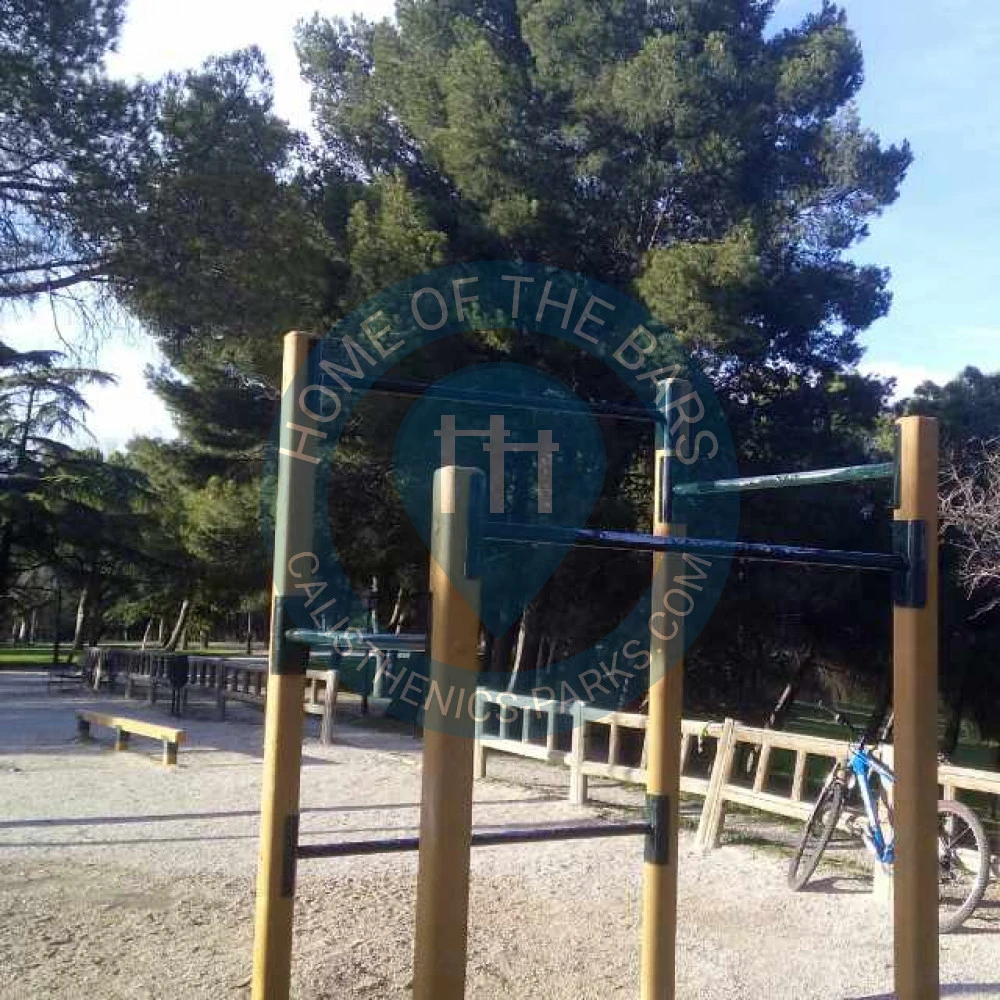 Madrid - Calisthenics Equipment - Parque Emperartriz Maria de Austria - Spain - Spot