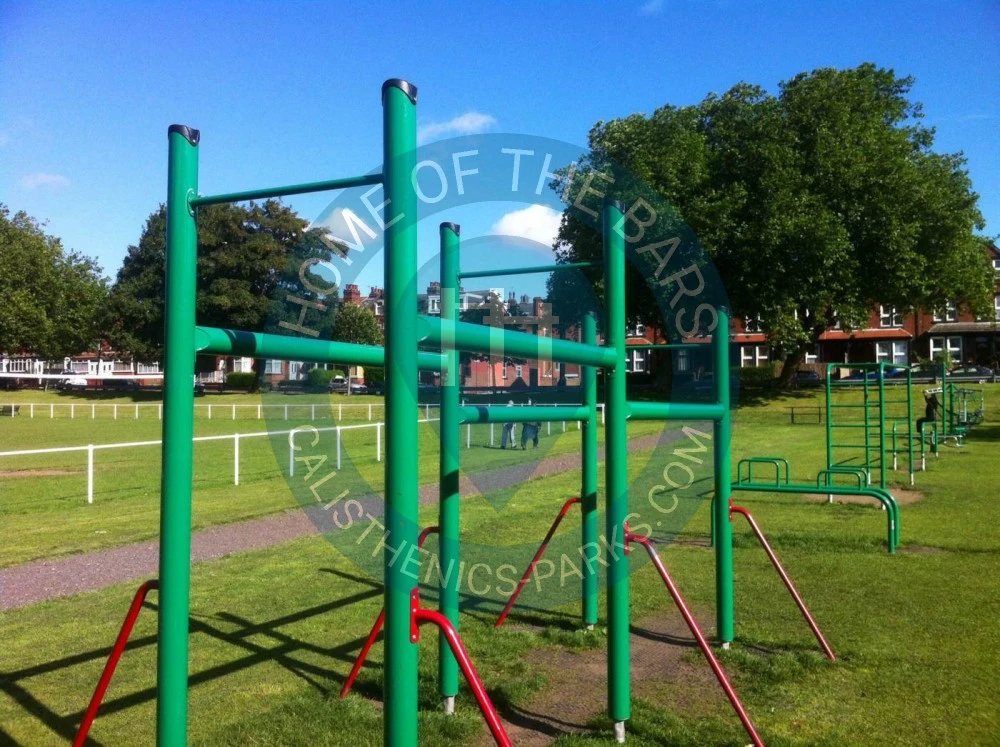 Leeds - Street Workout Park - Buslingthorpe Recreation Ground - United Kingdom - Spot