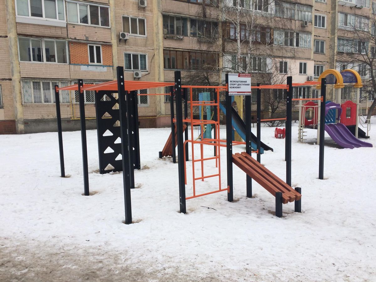 Outdoor Gym - Kyiv - Kyiv - Street Workout Park - Маяковского 20Г - Ukraine - Spot