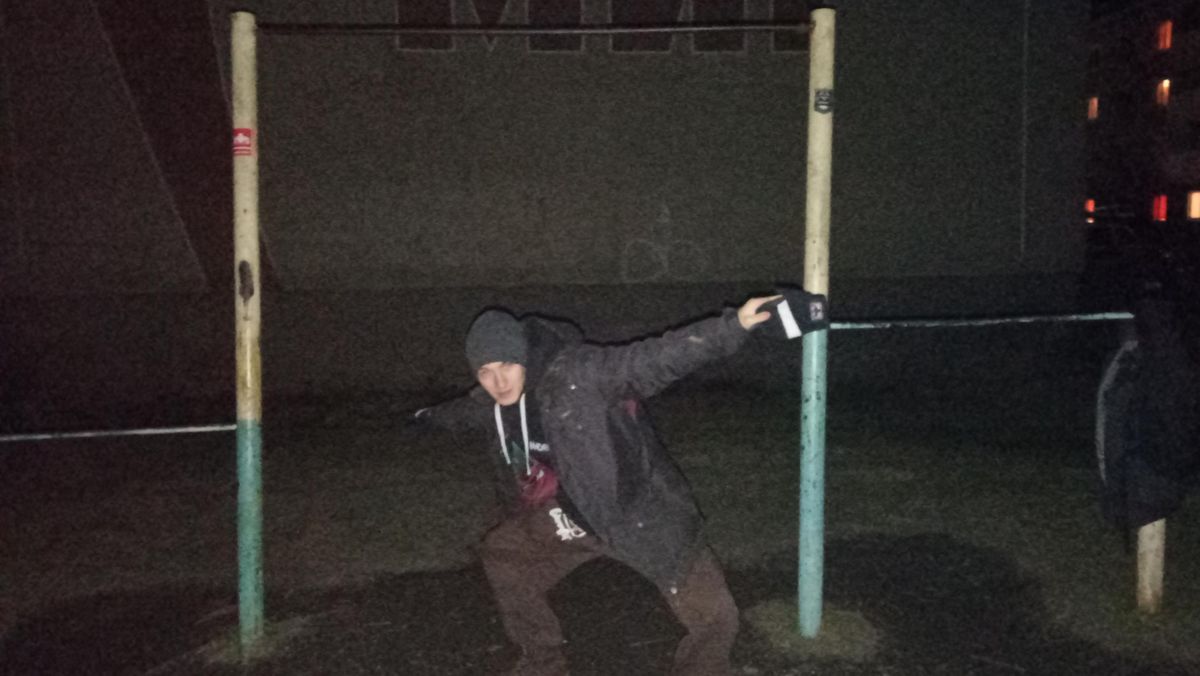 Calisthenics park in Школа №2, Школьная улица, Мильково, Мильковское сельское поселение, Мильковский район, Камчатский край, Дальневосточный федеральный округ, 684300, Россия