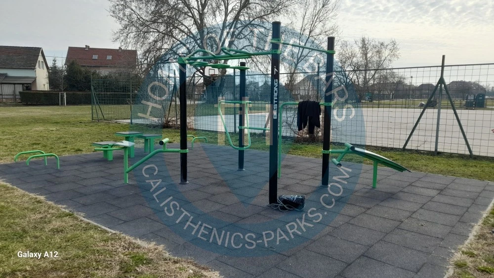 Outdoor Gym - Budapest - Be Strong workout park - Hungary - Spot