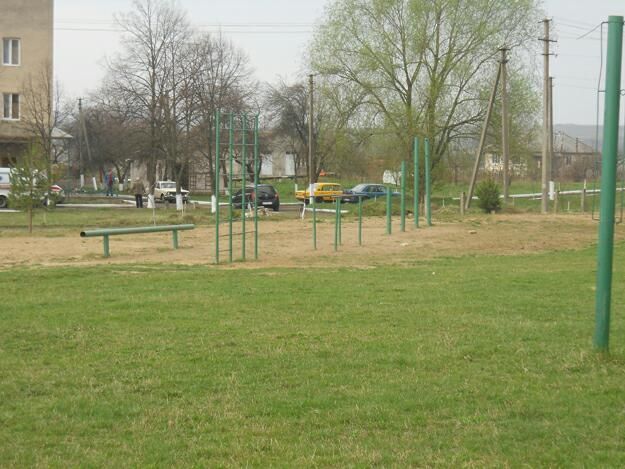 Outdoor Pull Up Bars - Холми - Chernihiv Oblast - Fitness Park - Холми - Ukraine - Spot