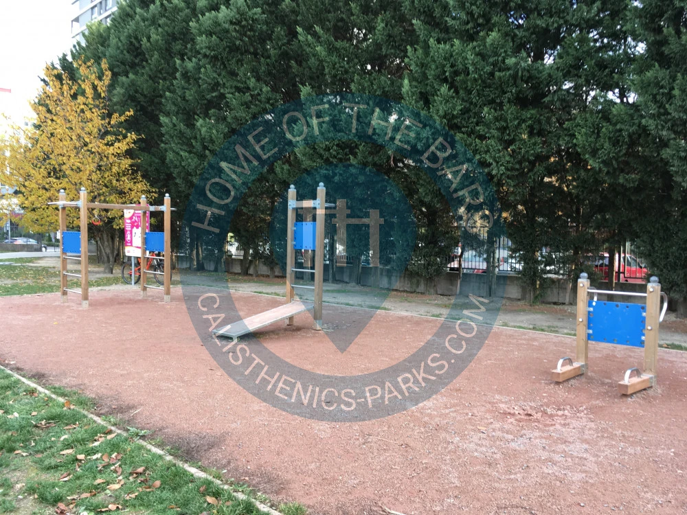 Calisthenics park in Verejné športovisko Nevädzová, Nevädzová, Trávniky, Bratislava, okres Bratislava II, Bratislava, Bratislavský kraj, 821 01, Slovensko