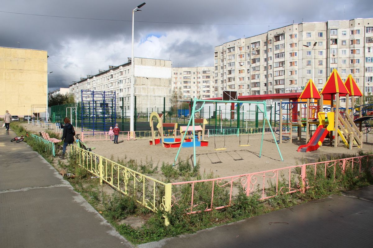 Outdoor fitness - Nadym - Calisthenics workout - Russia - Spot