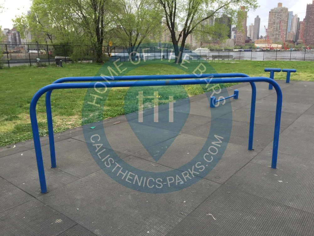 Calisthenics park in 99, 26th Avenue, Astoria, Queens, City of New York, New York, 11102, United States