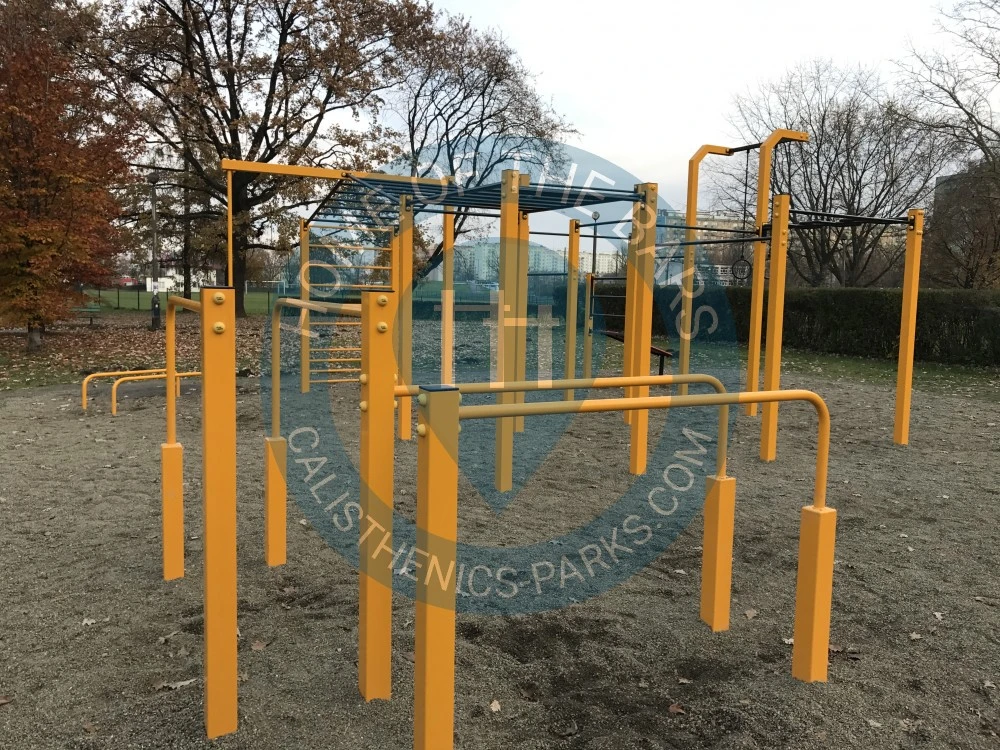 Krakow - Street Workout Equipment - Park Krowoderski - Poland - Spot