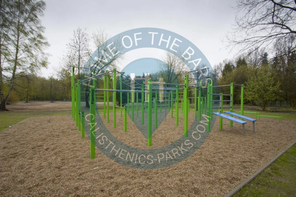 Calisthenics park in Strefa Street Workoutu, Aleja generała Gustawa Orlicz-Dreszera, Zdrowie-Mania, Łódź-Polesie, Łódź, województwo łódzkie, 90-554, Łódź
