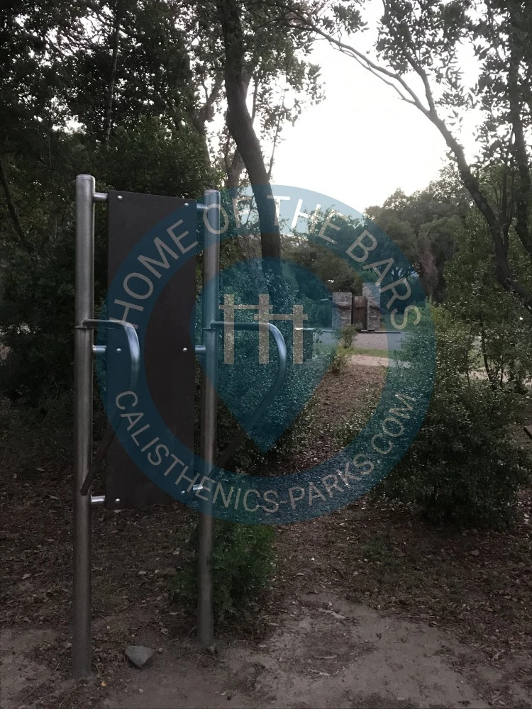 Calisthenics park in Fontaine, Route de Poggiole, Padulella-Moriani-Plage, San-Nicolao, Corte, Haute-Corse, Corse, France métropolitaine, 20230, France