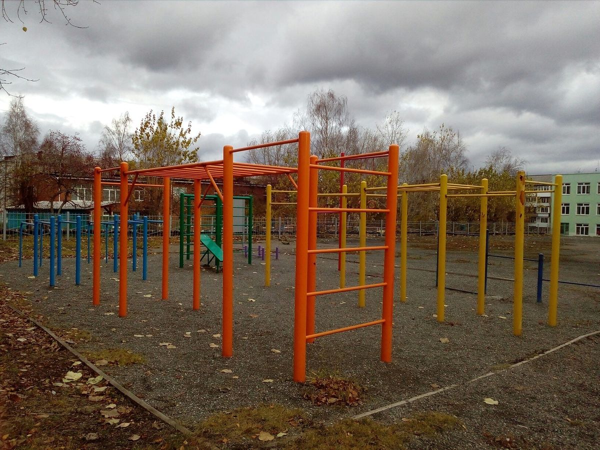 Outdoor Gym - Serov - Serov - Street Workout Park - O'STIN - Russia - Spot