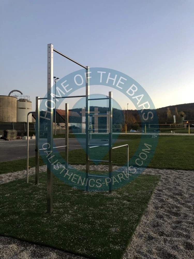 Calisthenics park in 15, Karl Schindler-Gasse, Laab im Walde, Bezirk Mödling, Niederösterreich, 2381, Österreich