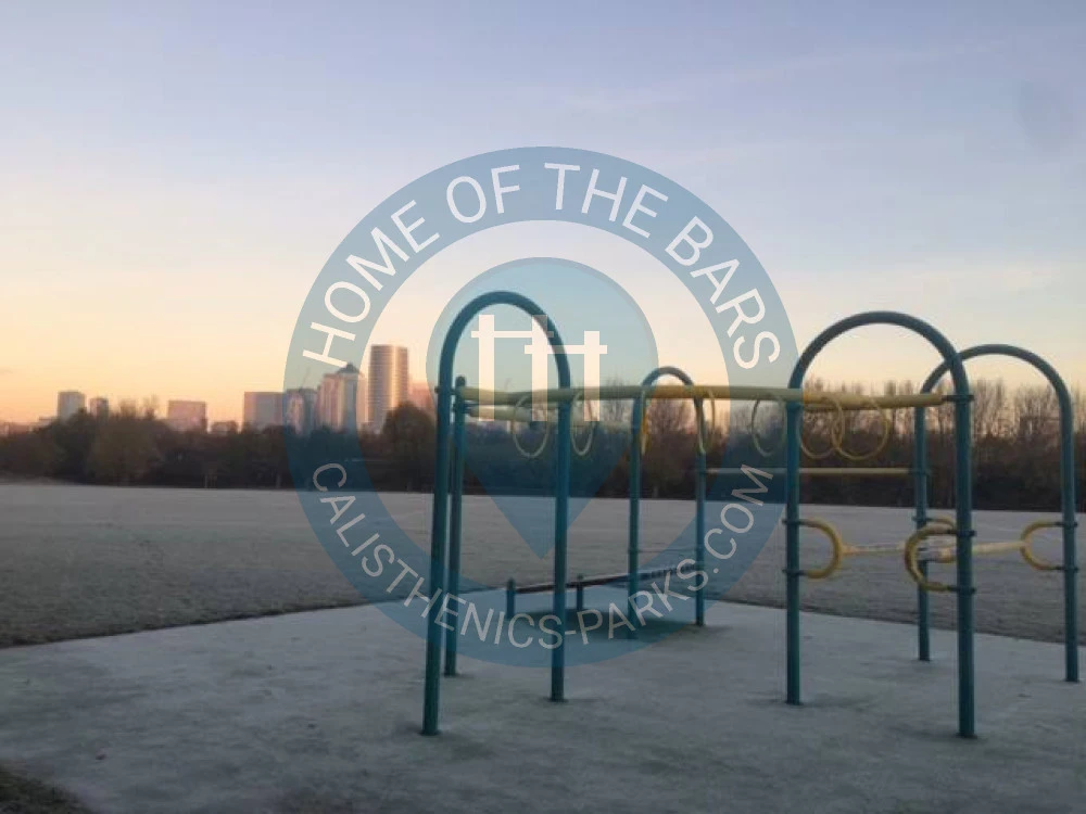 London - Outdoor Exercise Station - Millwall Park - United Kingdom - Spot
