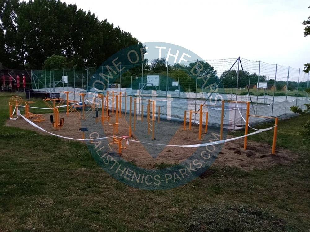 Calisthenics Stations - Tiszafüred - Street workout park Tiszafüred - Hungary - Spot