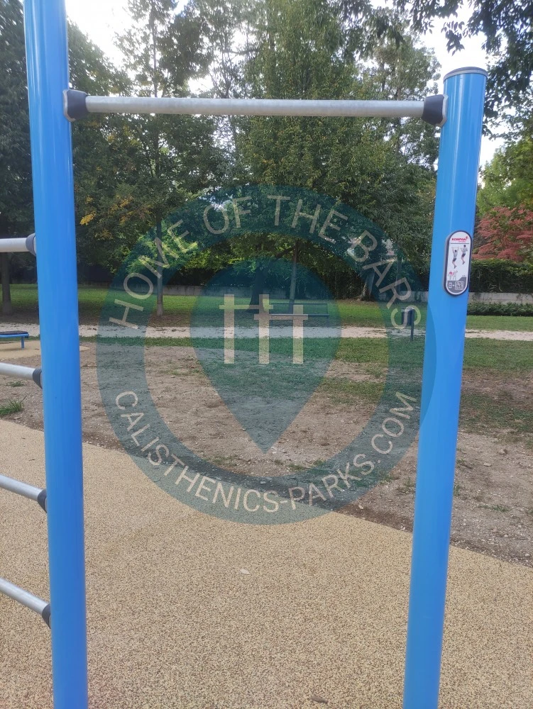 Calisthenics park in 
Address
                                    Viale Felice Cavallotti 10, 35124 Padua Padua, Italy
                            