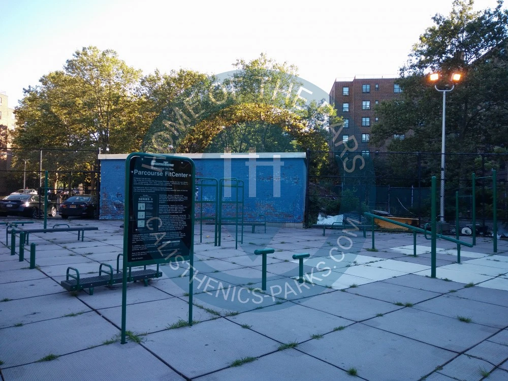 Brooklyn - Barstarzz Fitness Park - Brevoort playground - United States - Spot